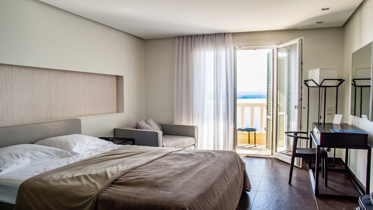 Room-12